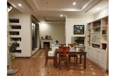 Bán nhà Dịch Vọng DT40m x 5T_Ngõ thông_KD_Oto gần_3 mặt thoáng_Nhà đẹp ở ngay_Giá chỉ 4,5 tỷ.